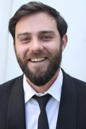 Ảnh diễn viên Dylan Skews